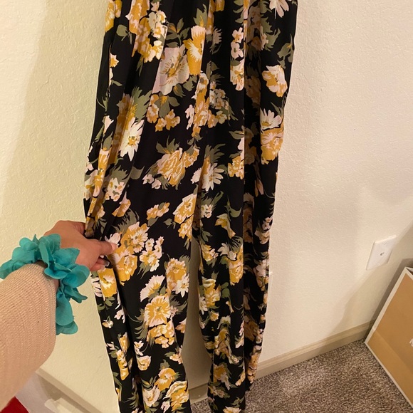 Spring jumpsuit - Picture 2 of 6